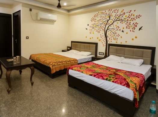 Executive studio four