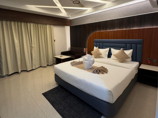 Family Spacial Suit Room